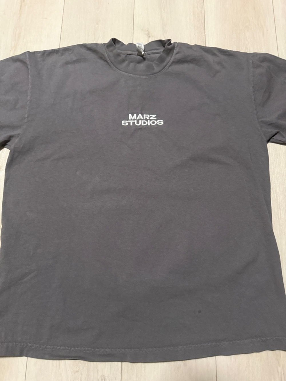 Mars Studios Men's Charcoal Graphic Tee size Large